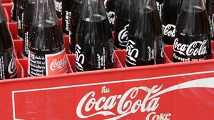 Coca-Cola HBC zobowiązała się do osiągnięcia zerowej emisji netto w całym łańcuchu dostaw do 2040 r.