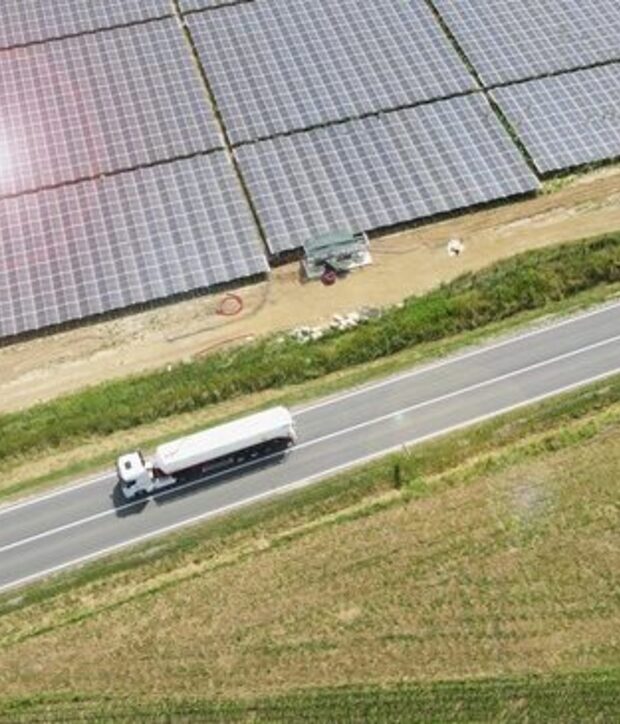 OZE w pasie drogowym. Droga jako źródło energii? Pilotaż na MOP-ach pokazuje, że to możliwe